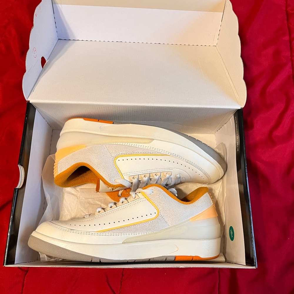 Jordan 2 Retro Low